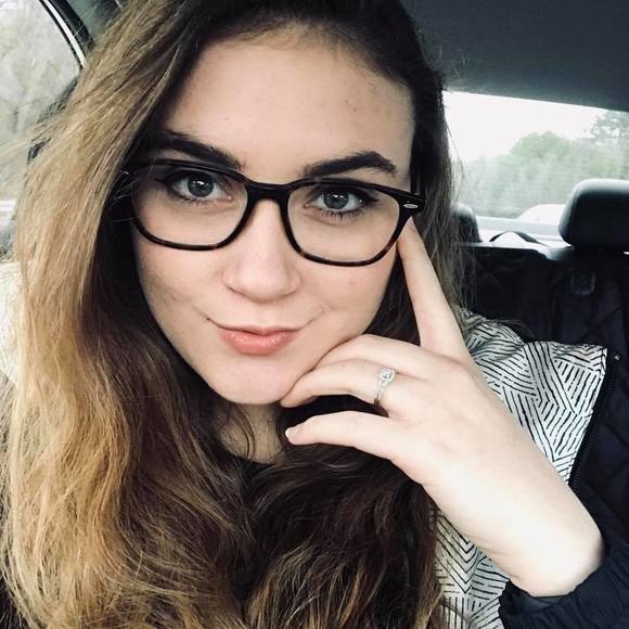 Meet your Posher, Miranda - Picture 1 of 1